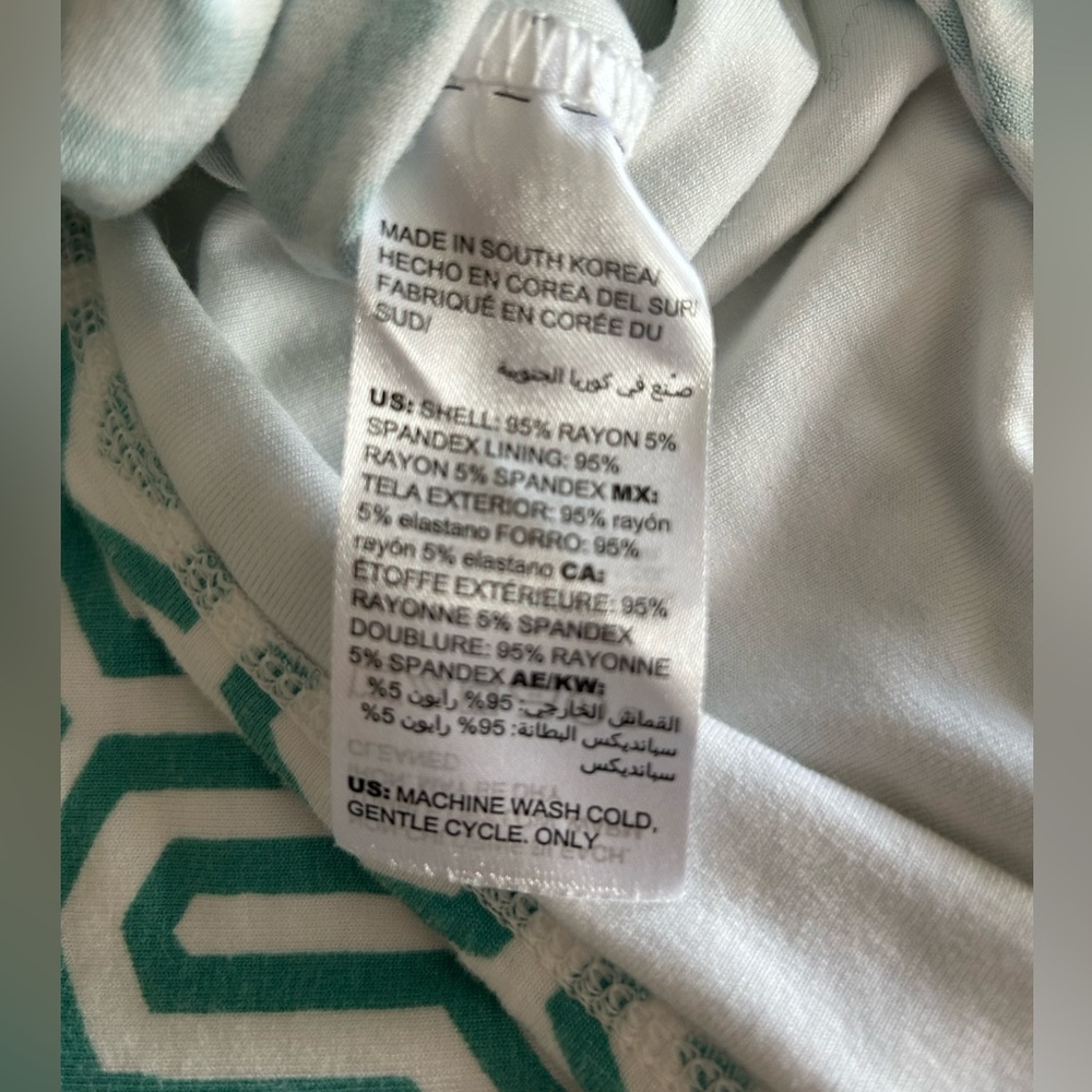 Chico’s Geometric Print V Neck 3/4 Sleeves Turquoise White Pullover Top Size M - Picture 6 of 8